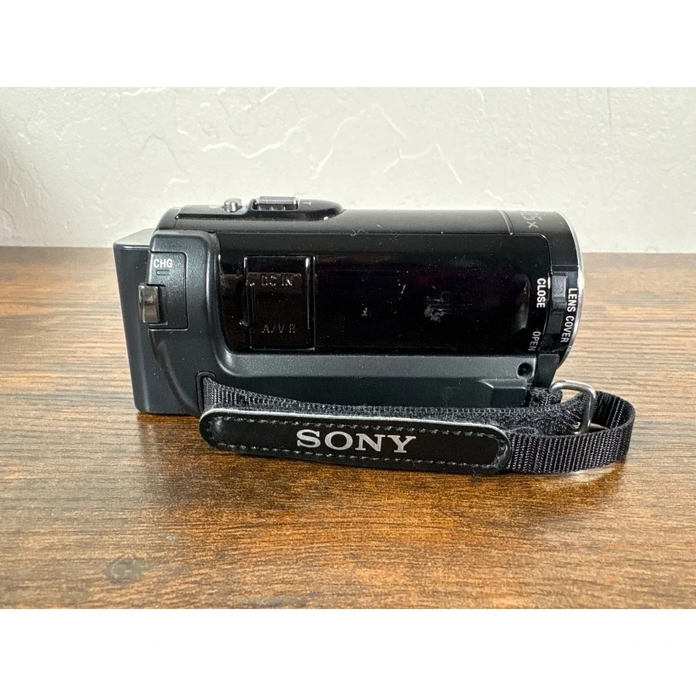Sony Handycam HDR-CX110 Black Digital HD Video Camera Recorder 25x Optical Zoom